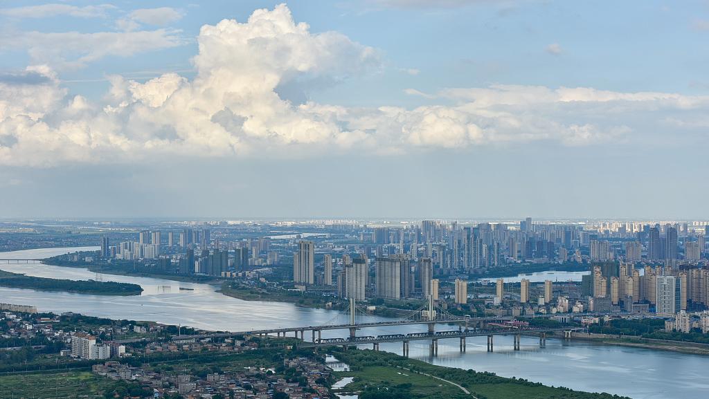 俯瞰南昌城市景观.视觉中国 资料图