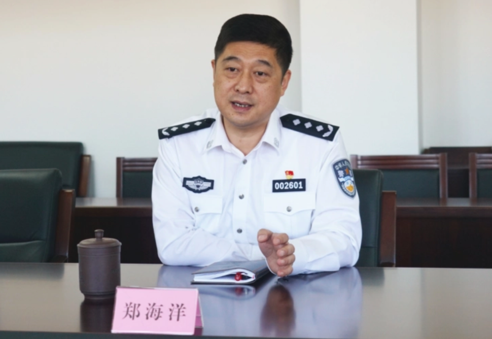 9日履新的郑海洋,李成林都长期在政法系统工作