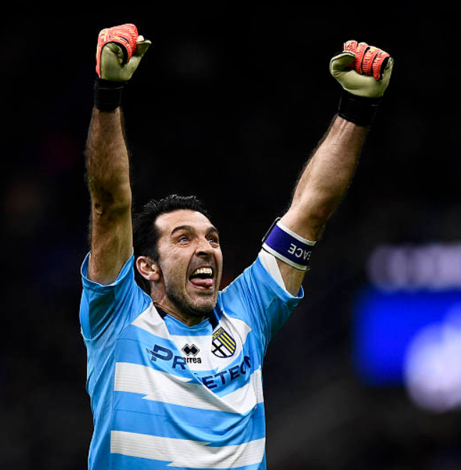 年近45岁,意大利门神布冯仍宝刀不老|布冯|帕尔马|意大利_新浪新闻