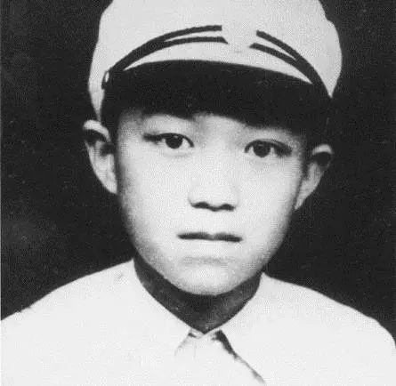 著名导演小儿子感染新冠去世！一门三子死别，悲情堪比电影……休闲区蓝鸢梦想 - Www.slyday.coM