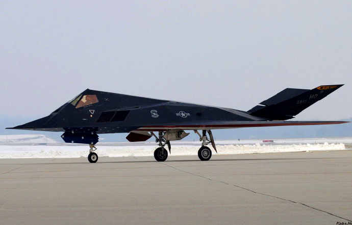 暴力美学之飞天杀器(十八)——美制f117夜鹰战斗轰炸机|暴力|夜鹰