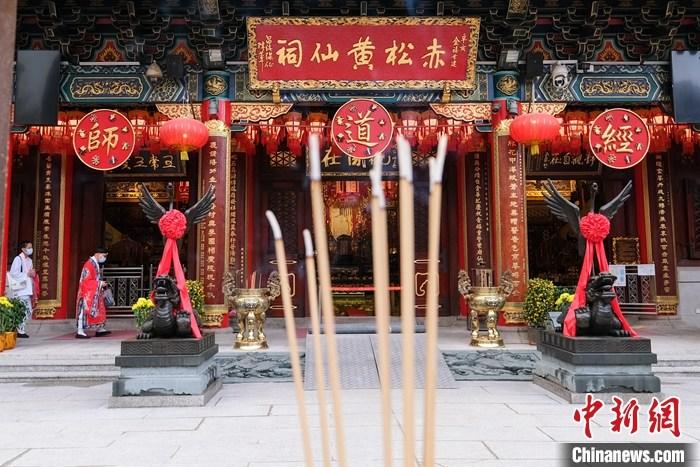 香港黄大仙祠将复办"头炷香"等新春盛事|香港|黄大仙|中新社_新浪新闻
