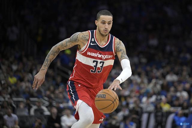 库兹马11中6砍下半场最高18分|奇才|库兹马_新浪新闻