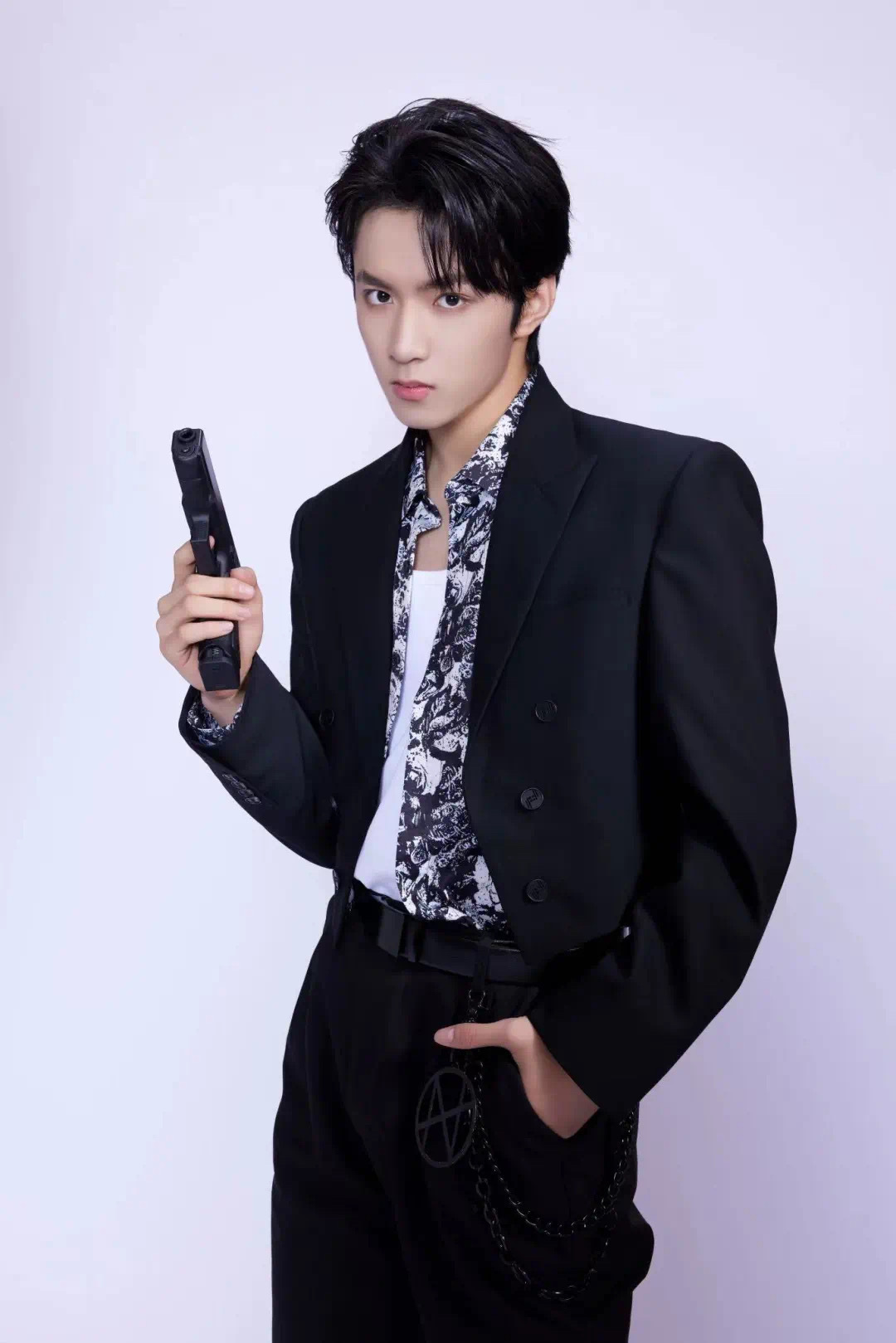 刘耀文录制《无限超越班》, "我只是在冥想～",好可爱的宝贝|无限超越