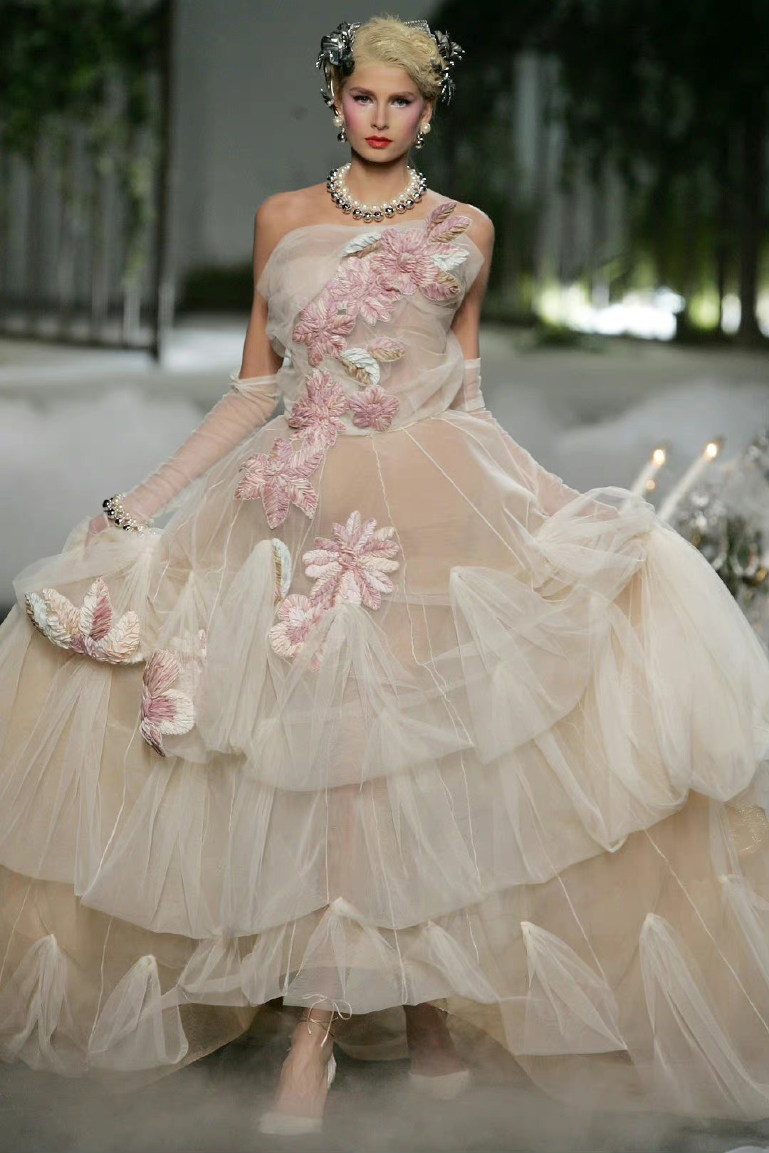 christian dior 2005 华丽的浪漫主义,美好的童话世界……|浪漫主义