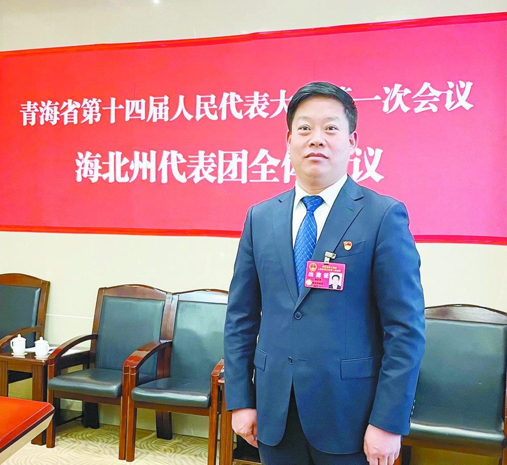 省人大代表,海北藏族自治州海晏县委副书记,县长张世英