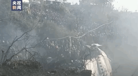尼泊尔空难已至少45人遇难！深坑中发现飞机残骸，现场闻到浓重的烧焦味休闲区蓝鸢梦想 - Www.slyday.coM