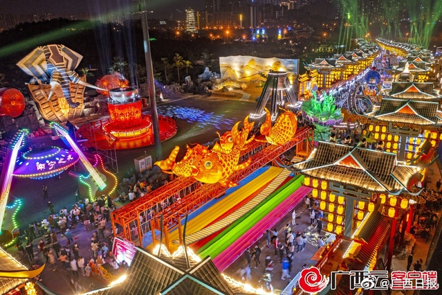 八万多游客打卡!“南宁之夜”开街 ,打造夜经济品牌
