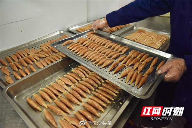新春走基层年味浓, 衡东土头碗吃出团圆味|衡东|走基层|团圆_新浪新闻