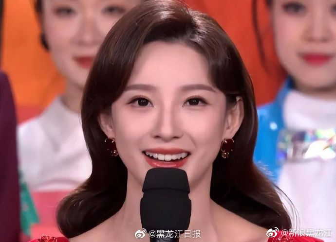 2023年央视春晚主持人阵容公布有哈尔滨女孩|央视春晚|马凡舒|春节联欢晚会_新浪新闻