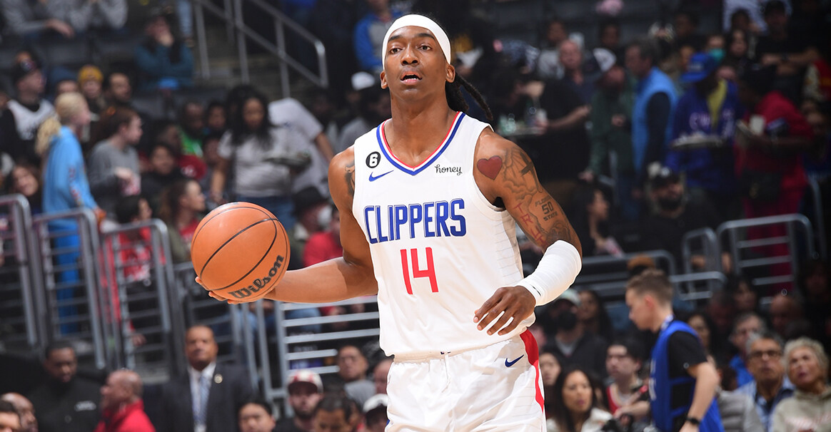 半场10投7中 曼恩高效砍下18 5|快船|曼恩|nba常规赛_新浪新闻