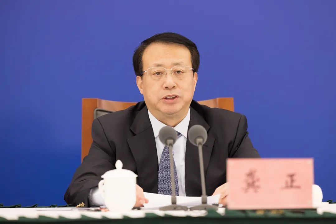 这都可以？（上海市疫情防护政策）上海市疫情防护铁丝网，(图2)