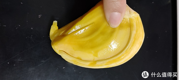 萝蜜通常能吃很久,吃的时候剥一点出来就行。特别方便。菠萝蜜图片展示剥菠萝蜜的小技巧通常我们自己在家剥