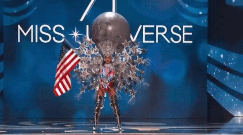 动图来自youtube@OfficialMissUniverse，版权属于原作者