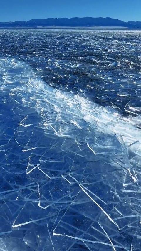 赛里木湖冰推,问题!这种现象的成因是什么?_新浪新闻