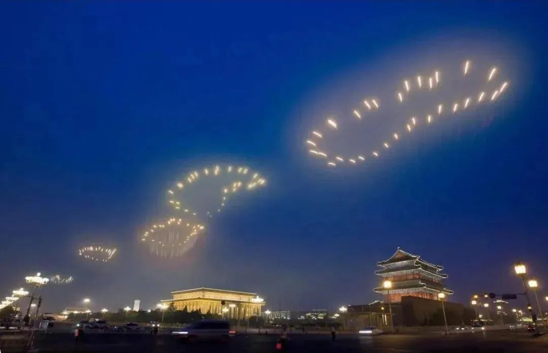 北京奥运会脚印彩虹画图片
