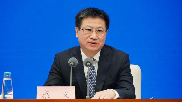 国家统计局谈去年gdp超过120万亿:只是我们前进当中的一个小台阶|美元