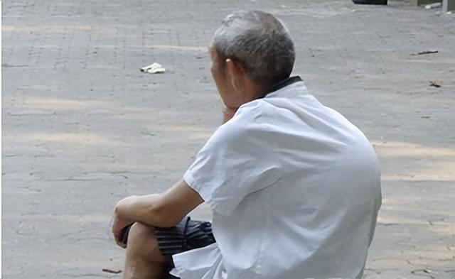 人过了60岁之后，会出现“断崖式衰老”？有这些表现是衰老提前了__财经头条