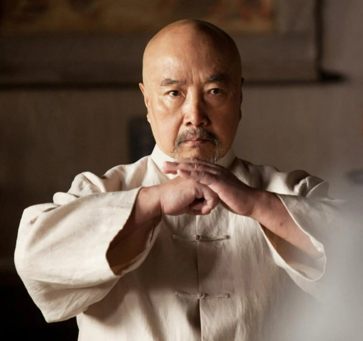 于海1942年7月18日出生于山东省烟台市,1954年,其