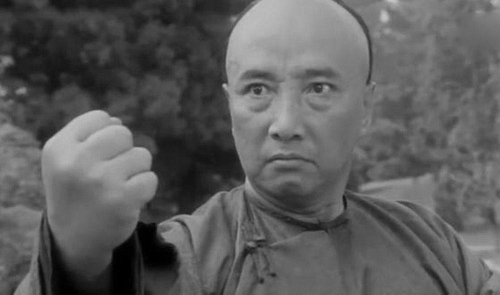 他还出演过《南北少林》《通天长老》《太极张三丰