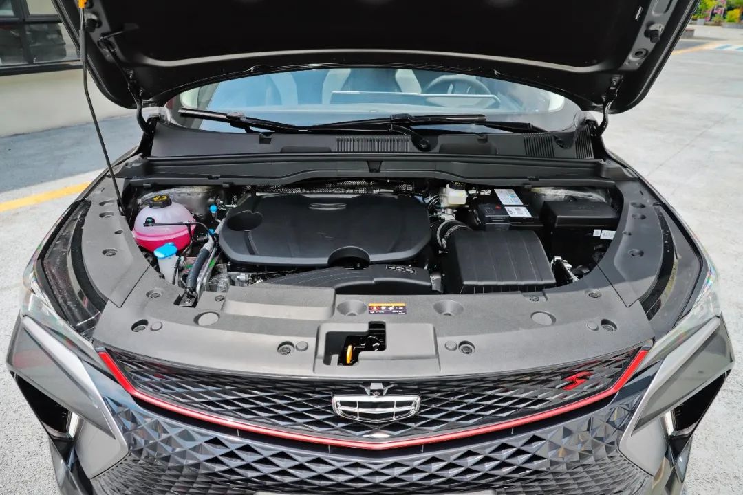 最新机甲风设计，1.5T最快7.5秒破百