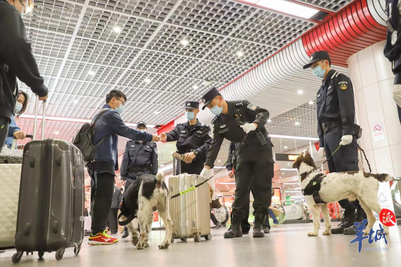 女子在地铁站被盗一张羊城通，广州公交民警当天就破了案！