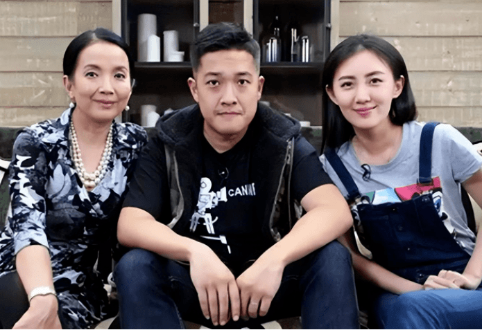 最惨星二代张博宇:生父张丰毅嫌他丑,母亲吕丽萍“发疯”害惨他