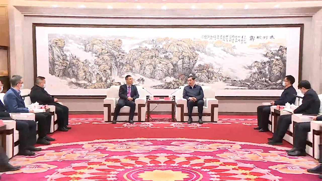 张超超与复星国际执行总裁唐斌一行进行工作会谈_新浪新闻