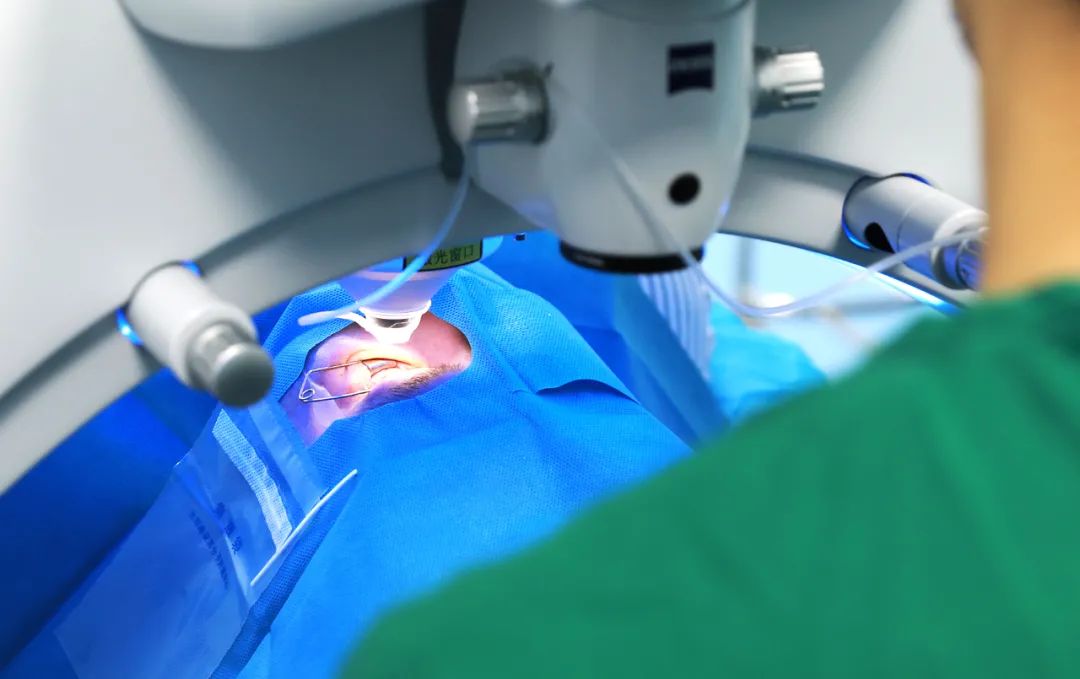 整个手术过程不到5分钟.