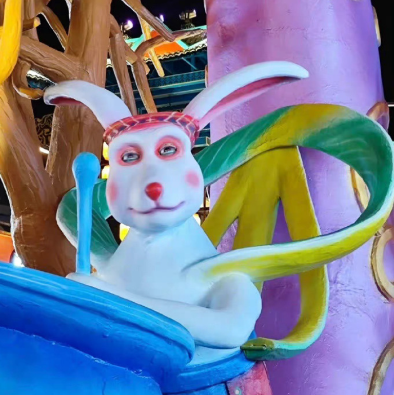 南宁展出的兔子灯饰.截图来自社交媒体视频