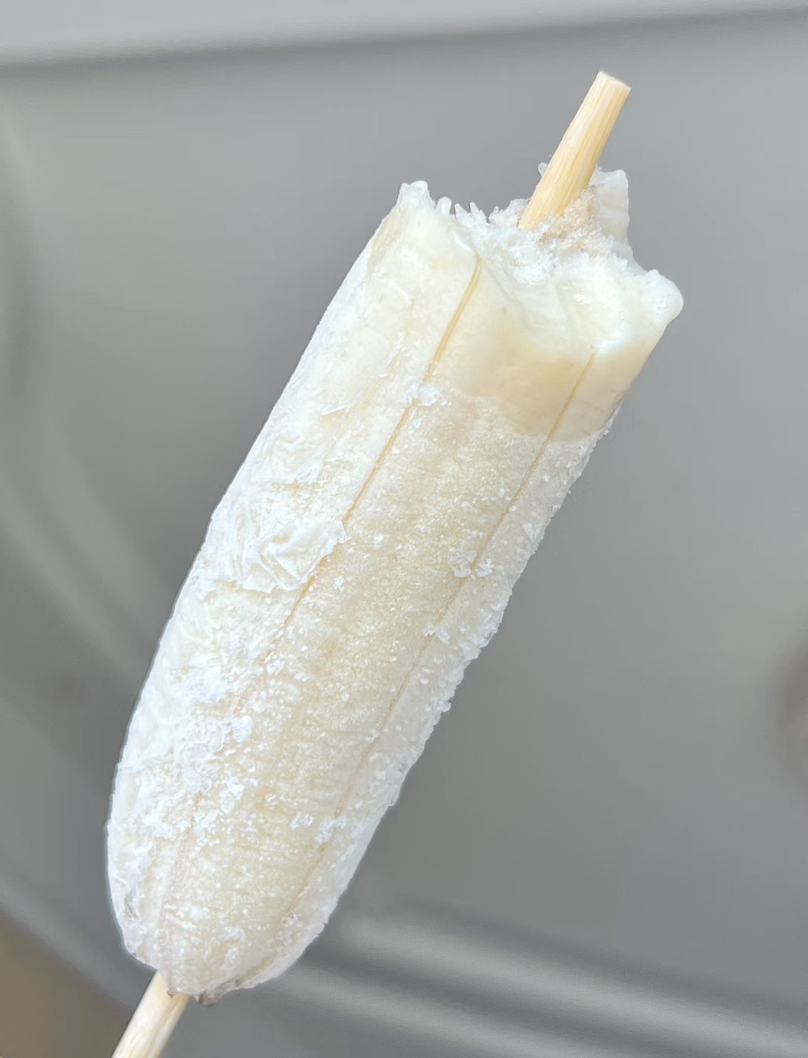 "香蕉冰棍"来啦!/小红书博主@吃饱饱