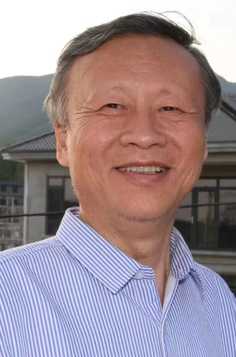 高巍,北京民俗学会会长,北京民间文艺家协会顾问,北京市非物质文化