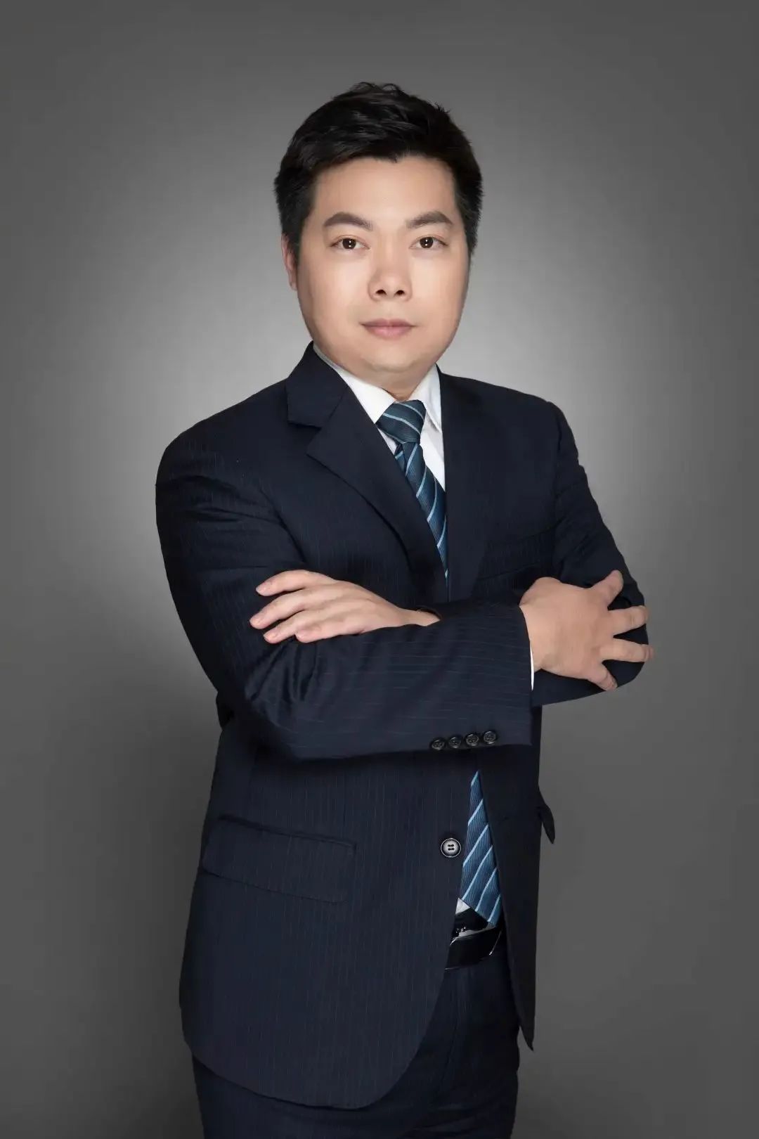 房  雷权益投资部总监,基金经理代表产品:光大动态优选(360011),光大