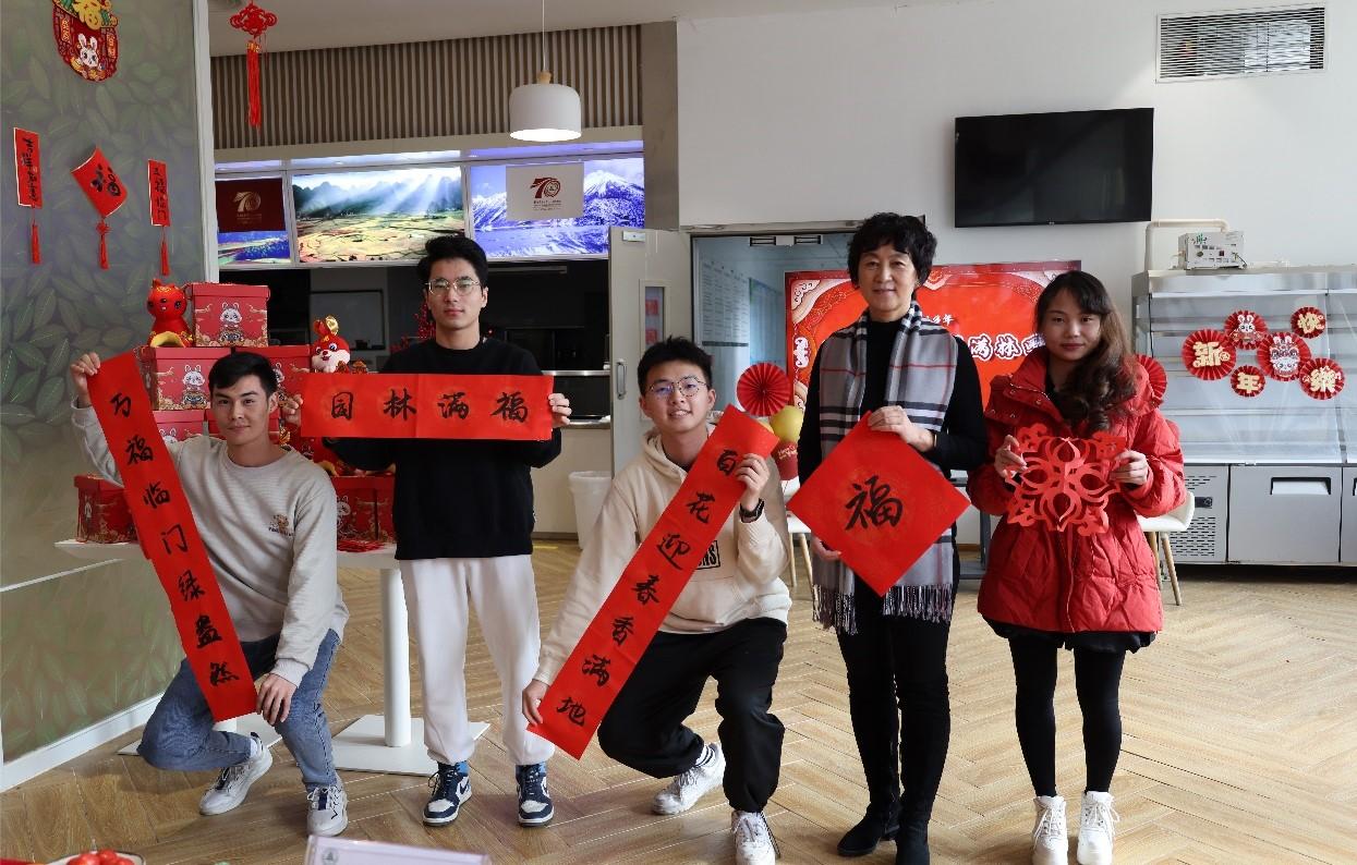 新春团拜会.受访者供图