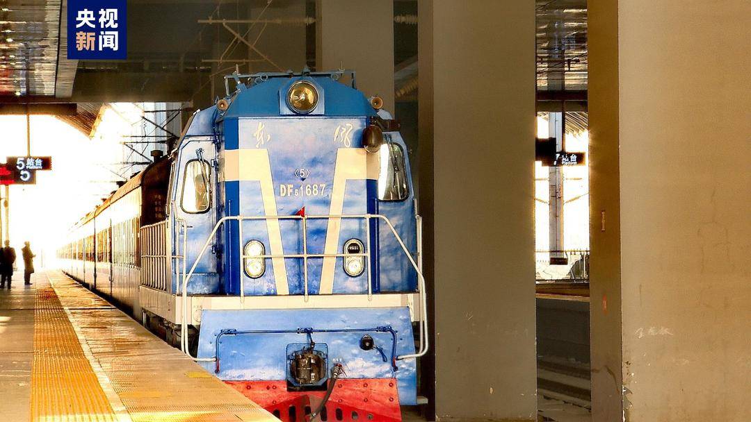 西宁至格尔木拉萨增开多趟临时旅客列车满足旅客节日出行