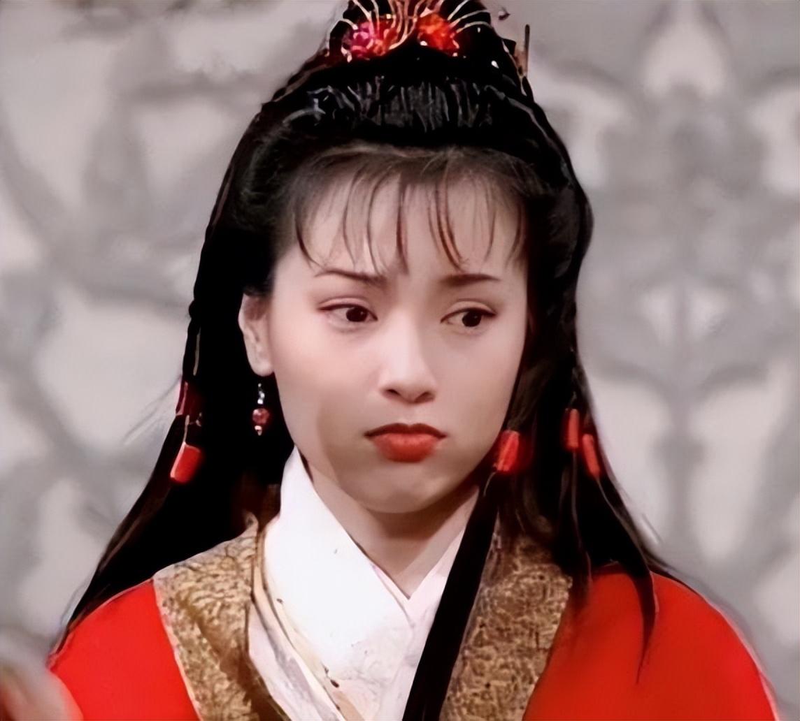 在《神雕侠侣》中,金庸老先生不止一次借用程英和陆无双的嘴说道:"郭