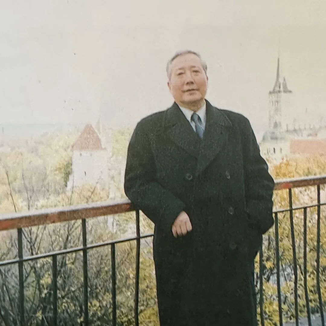 纪念于是之逝世十周年:于无声处,千古是之|话剧_新浪财经_新浪网