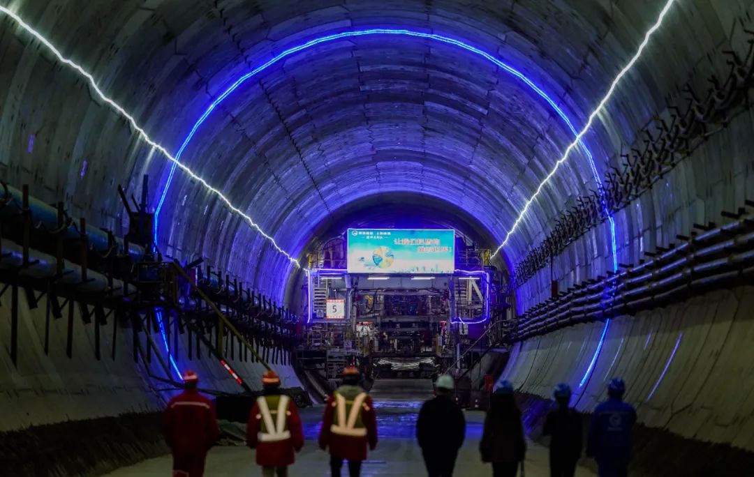 银都路隧道北线有望4月贯通!这个春节,黄浦江底两条"蛟龙"潜行!