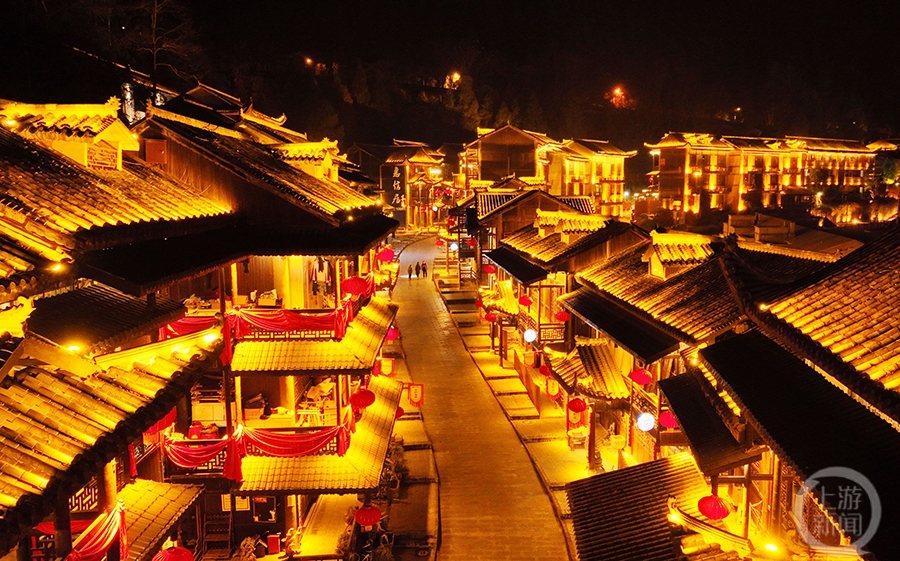 重庆酉阳 酉州古城灯火辉煌_新浪新闻