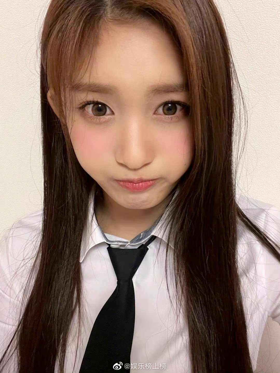 超可爱的IVE李瑞Leeaeo