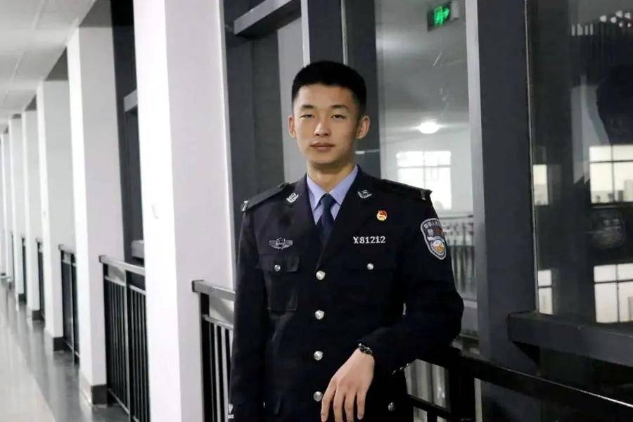 我们在基层丨"00后新警蛋子"的第一个警营春节|公安|公安局|春节_新浪