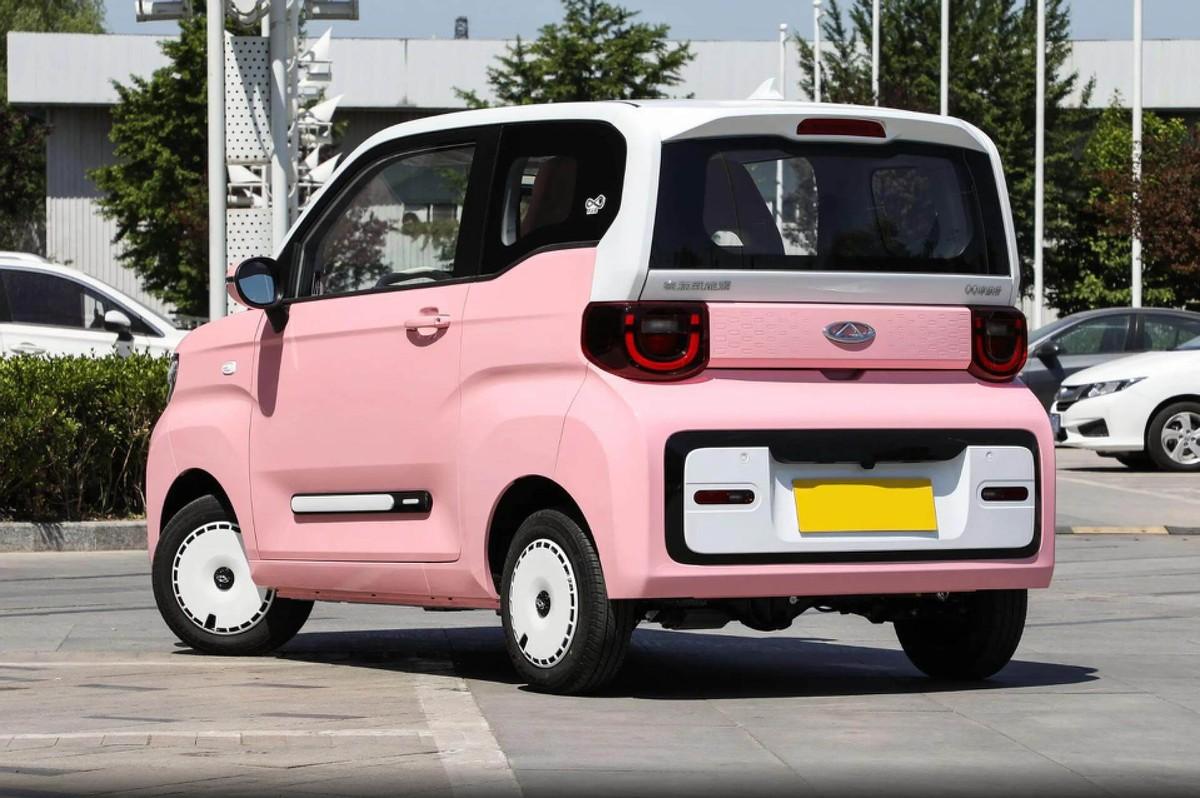 适合上班族的代步小车qq冰淇淋仅399万起不烧油也能跑很远