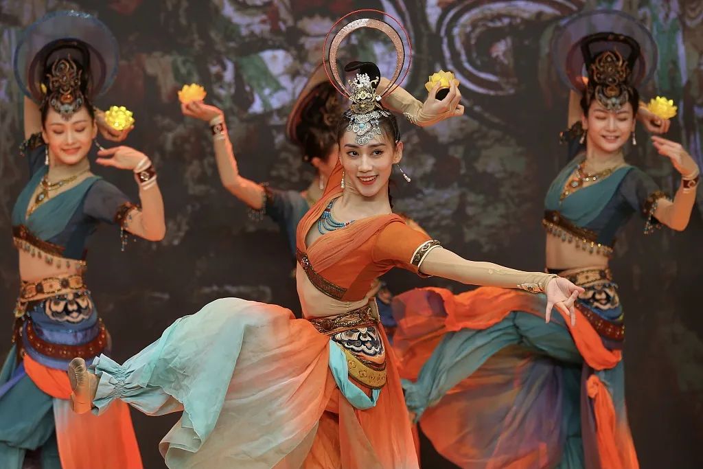 春晚舞蹈《锦绣》背后的文物故事|中国_新浪财经_新浪网