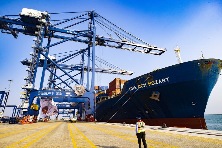 一直以来,尼日利亚港口的吞吐量跟不上其外贸的发展,致使港口拥堵情况