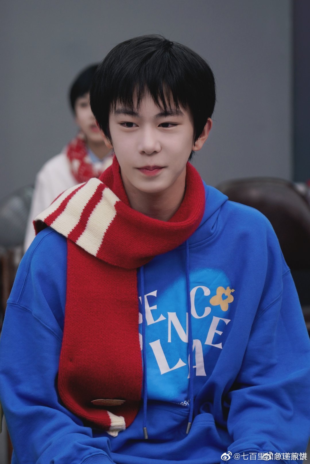 TF家族四代练习生新春合照 官俊臣 黄朔 王浩 张桂源 张函瑞……|王浩|黄朔|练习生_新浪新闻