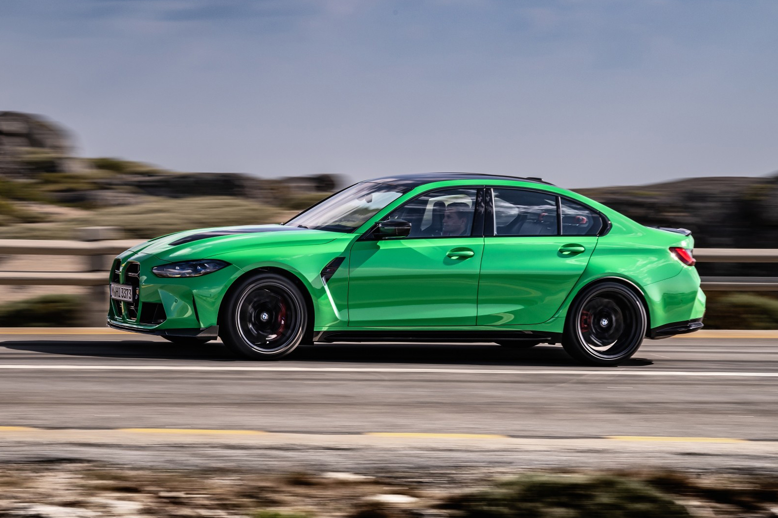 宝马发布m3cs官图30t直六最大马力550匹