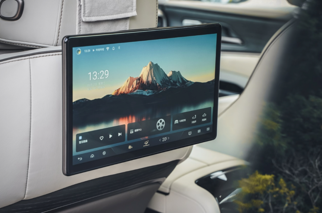 月销6000+，豪华配置拉满，这台大7座宜商宜家，一公里只要4毛！