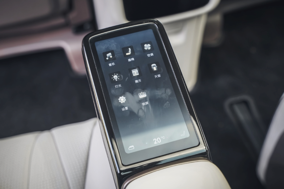 月销6000+，豪华配置拉满，这台大7座宜商宜家，一公里只要4毛！