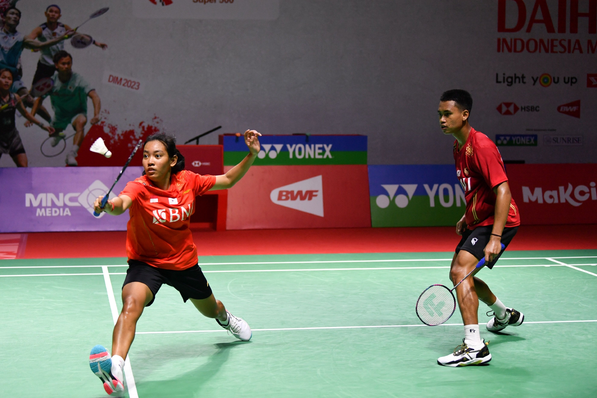 羽毛球——印尼公开赛：欧烜屹/张楠晋级八强_比赛