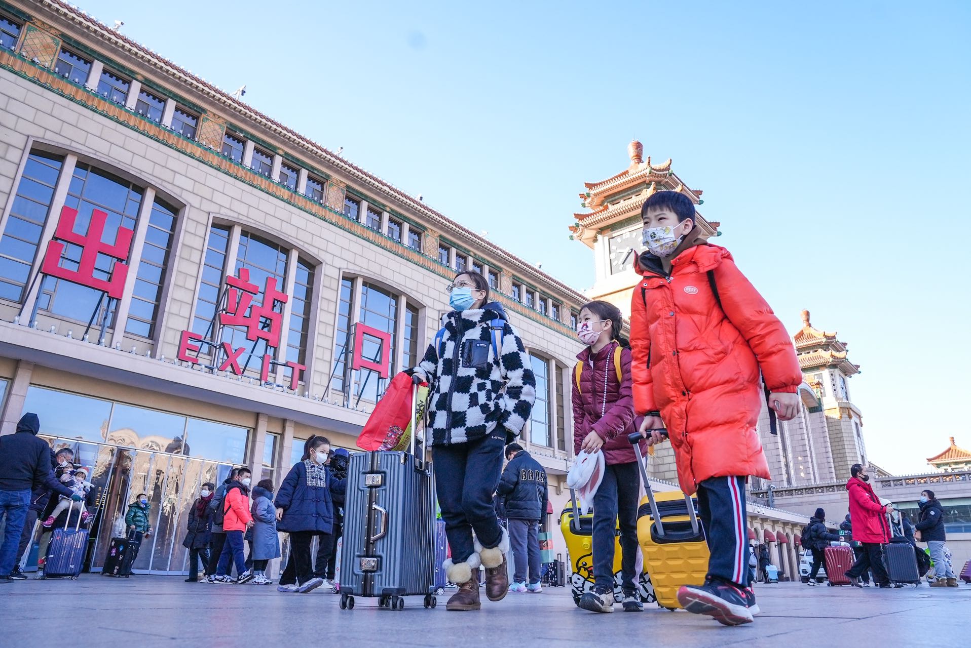 记者大年初六直击北京站:旅客满载而归迎接新一年